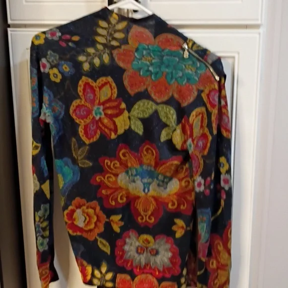Desigual Multicolor Patterned Top - Picture 6 of 7